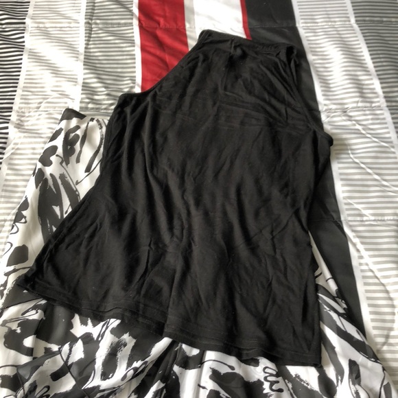 NWOT WHBM Ruffles Blouse - Picture 5 of 5